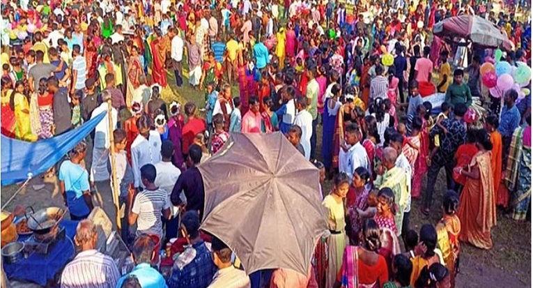 জীবনসঙ্গী খুঁজতে দিনাজপুরের বউ মেলায় জড়ো হন তরুণ-তরুণীরা