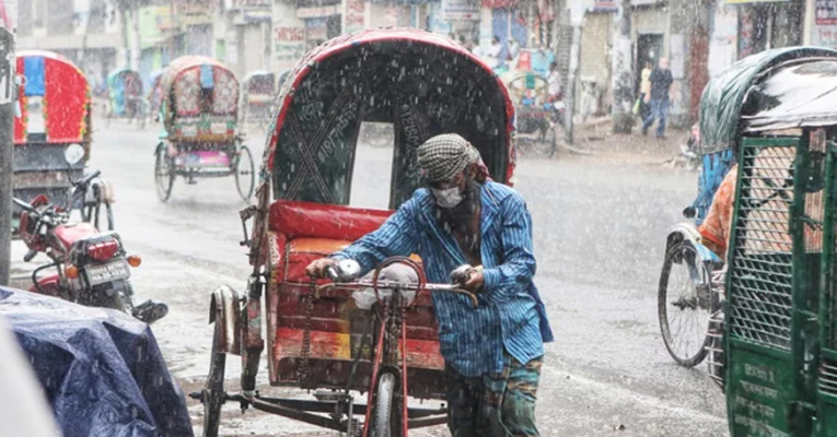 মধ্যরাত থেকে রাজধানীতে বৃষ্টি