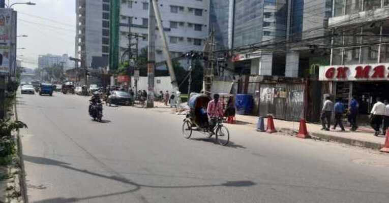 ৩ দিনের ছুটিতে ফাঁকা হলো ঢাকা