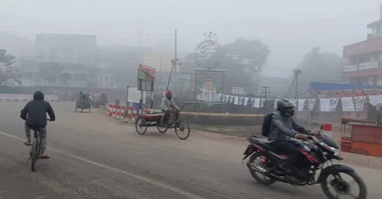 কনকনে শীতে বৃষ্টির আভাস