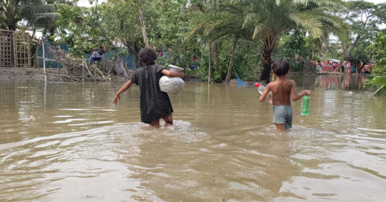 সুপেয় পানির তীব্র সংকটে ৪ উপকূলীয় উপজেলার মানুষ