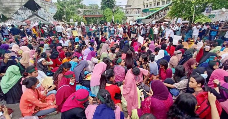 কোটাবিরোধী আন্দোলনকারীদের উদ্দেশে হুঁশিয়ারি বার্তা