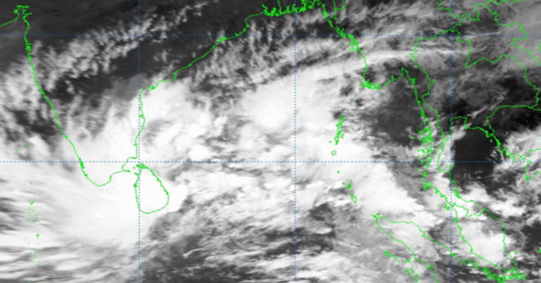 সাগরে নিম্নচাপ, সমুদ্রবন্দরে সতর্ক সংকেত