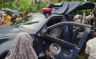 আসামি ধরতে গিয়ে ট্রেনের ধাক্কায় তিন পুলিশ সদস্যের মৃত্যু