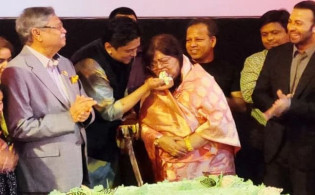 ছেলের প্রযোজিত সিনেমা দেখলেন রাষ্ট্রপতি