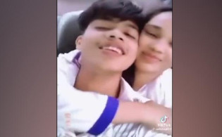 স্কুলে টিকটক করায় দুই শিক্ষার্থীকে বহিষ্কার