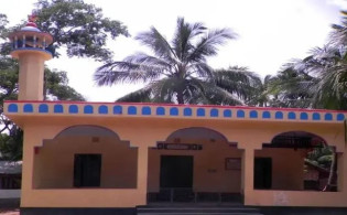 গভীর রাতে মসজিদ থেকে চুরি হয়ে গেল ১০টি সিলিং ফ্যান