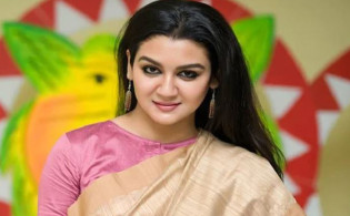 যে দৃশ্যে অভিনয় করে সমালোচিত জয়া