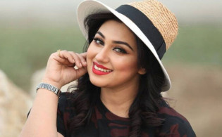 যে কারণে বোরকা পরবেন অপু বিশ্বাস