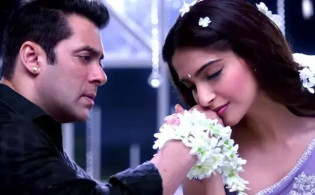 বলিউডের যেসব নায়িকাদের ভোগ করে দূরে ঠেলে দিয়েছেন সালমান