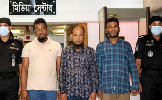 প্রবাসীদের বিমানের টিকিটের ফাঁদে ফেলে যা করত ওরা