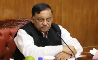 বিএনপির কর্মীরাই পোশাক শ্রমিকদের উস্কে দিচ্ছে : স্বরাষ্ট্রমন্ত্রী