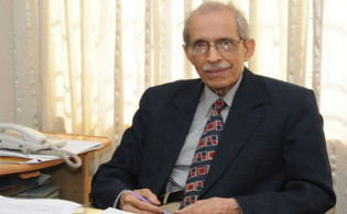জাতীয় অধ্যাপক ডা. আব্দুল মালিক আর নেই