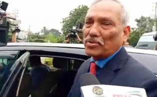 ইসিতে এসে মেজাজ হারালেন শাহজাহান ওমর