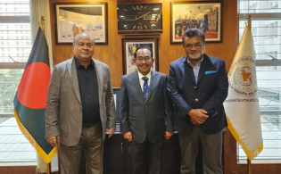 বিএসইসি চেয়ারম্যানের সাথে মালয়েশিয়ান রাবার কাউন্সিলের চেয়ারম্যানের সাক্ষাৎ