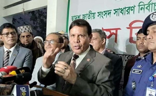 ‘কেন্দ্রে জালভোট পড়লে চাকরি থাকবে না’