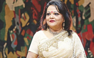 ক্যানসারে আক্রান্তের খবর ভুয়া দাবি, যা বললেন সাবিনা ইয়াসমিন