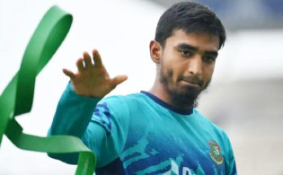 শেষ ওয়ানডে থেকে ছিটকে গেলেন তানজিম সাকিব