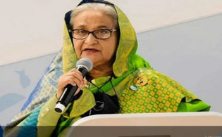 আমলাকাণ্ডে বিরক্ত প্রধানমন্ত্রী