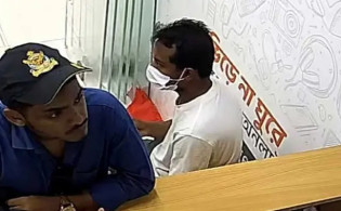 ক্রেতা সেজে বসুন্ধরা সিটি থেকে আইফোন চুরি করতেন তিনি
