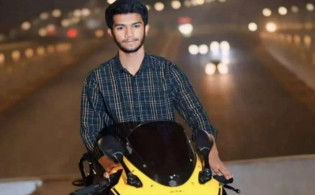 রাজধানীতে স্বেচ্ছাসেবক লীগের র‍্যালিতে হাতাহাতি, ছাত্রলীগ কর্মী খুন