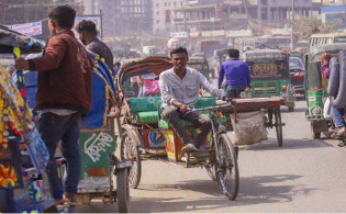 ব্যাটারিচালিত রিকশা চালু রাখার নির্দেশ প্রধানমন্ত্রীর