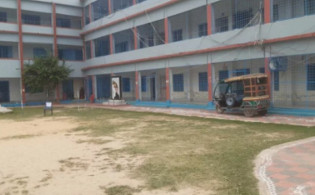 কেন্দ্রে ভোটার নেই, যা বলছেন বিশেষজ্ঞরা