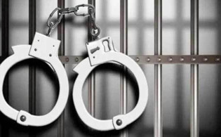 স্বাস্থ্যমন্ত্রীর পরিচয়ে হারবাল বিক্রি, ভিয়েতনামিসহ গ্রেফতার দুই