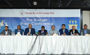 ডিএসইতে প্রি-বাজেট প্রেস কনফারেন্স অনুষ্ঠিত