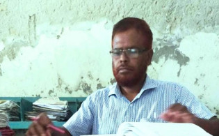 উপ-খাদ্য পরিদর্শকের ঘুষ বাণিজ্যের ভিডিও সোশ্যাল মিডিয়ায় ভাইরাল