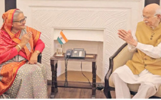 বিজেপি নেতা আদবানির সঙ্গে শেখ হাসিনার বৈঠক