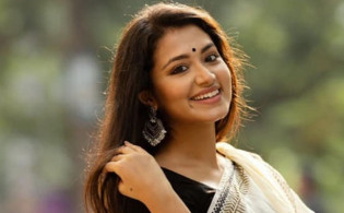 সোশ্যাল মিডিয়ায় ব্ল্যাকমেইলের শিকার তাসনিয়া ফারিণ!