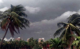 দুপুরের মধ্যে যেসব জেলায় ঝড়-বৃষ্টি হতে পারে