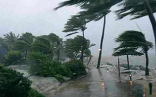 ঘণ্টায় ৬০ কিমি বেগে ঝড়ের আভাস