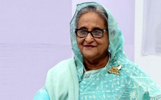 বীর মুক্তিযোদ্ধাদের উপহার পাঠালেন প্রধানমন্ত্রী