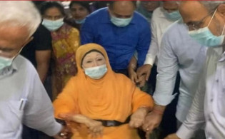 খালেদা জিয়ার অবস্থা ক্রিটিক্যাল, দেশবাসীর কাছে দোয়া কামনা