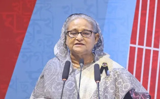 বাবার ছেলেবেলার স্কুলে গিয়ে যে বার্তা দিলেন শেখ হাসিনা