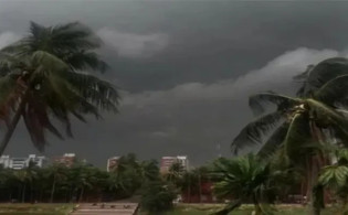 রাতের মধ্যে ৬০ কিমি বেগে ঝড় যেসব অঞ্চলে