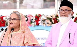 ভোরে নামাজ পড়ার পর সময় পেলে ফুটবল খেলা দেখি: প্রধানমন্ত্রী