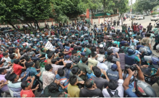 রাষ্ট্রপতির কাছে স্মারকলিপি দিলেন কোটা সংস্কারের প্রতিনিধিরা