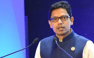 খুলে দেওয়া হচ্ছে ফেসবুক: পলক