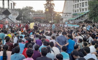 ৪ দফা দাবিতে শাহবাগ অবরোধ সনাতন ধর্মাবলম্বীদের