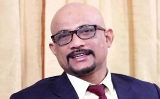 সাবেক ক্রীড়া উপমন্ত্রী আরিফ খান জয় গ্রেপ্তার