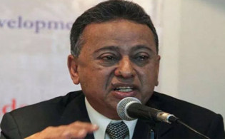 কিভাবে ফিরবে গণতান্ত্রিক ব্যবস্থা, জানালেন আমির খসরু