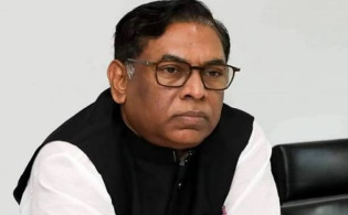 বিপুর বাসায় অভিযান, একাধিক ভল্ট জব্দ