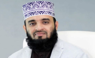 বানভাসি মানুষের পাশে দাঁড়ানোর আহবান আজহারীর