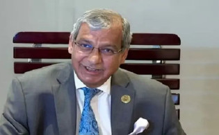 তাকসিম এ খানের দেশত্যাগে নিষেধাজ্ঞা