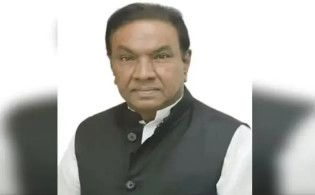 সাবেক এমপি সাদেক খান আটক