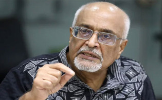 শ্বেতপত্র বিষয়ে অর্থ উপদেষ্টার সঙ্গে দেবপ্রিয় ভট্টাচার্যের সাক্ষাৎ
