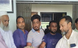 চৌদ্দগ্রামে ভার্ড কামালের উদ্যোগে বানবাসীদের মধ্যে খাদ্যসামগ্রী বিতরণ